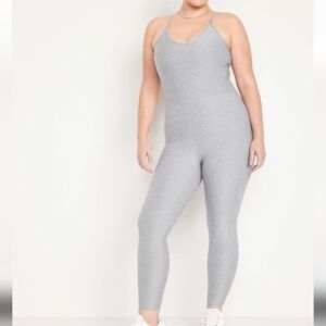 L • Old Navy • Cloud+ Sleeveless 7/8 Bodysuit